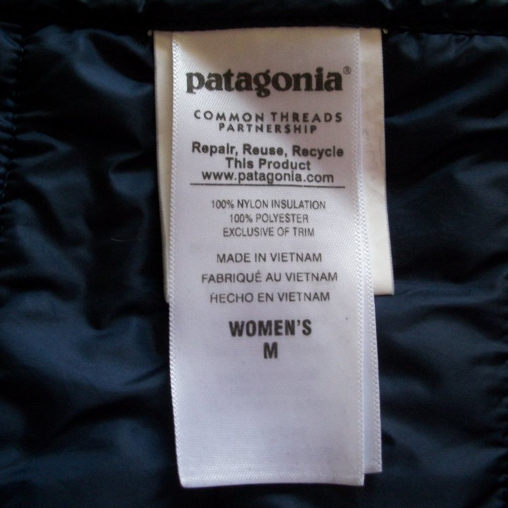 Patagonia Women's Dark Blue Coat - Picture 16 of 16